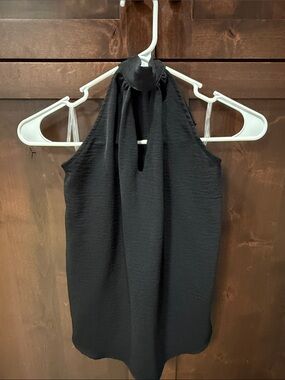 eesome Black tie neck Halter Top